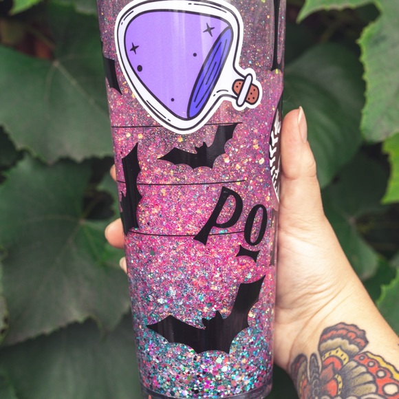 Custom Starbucks Tumblers with glitter - Picture 6 of 6